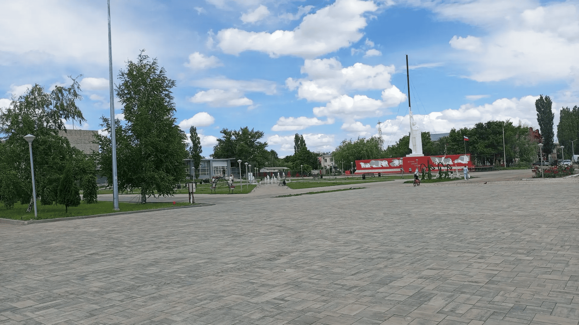 Сегодня синоптики обещают жаркий день