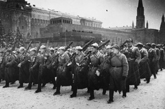 Военный парад на Красной площади. 7 ноября 1941 года. Фото А. Устинова. 2
