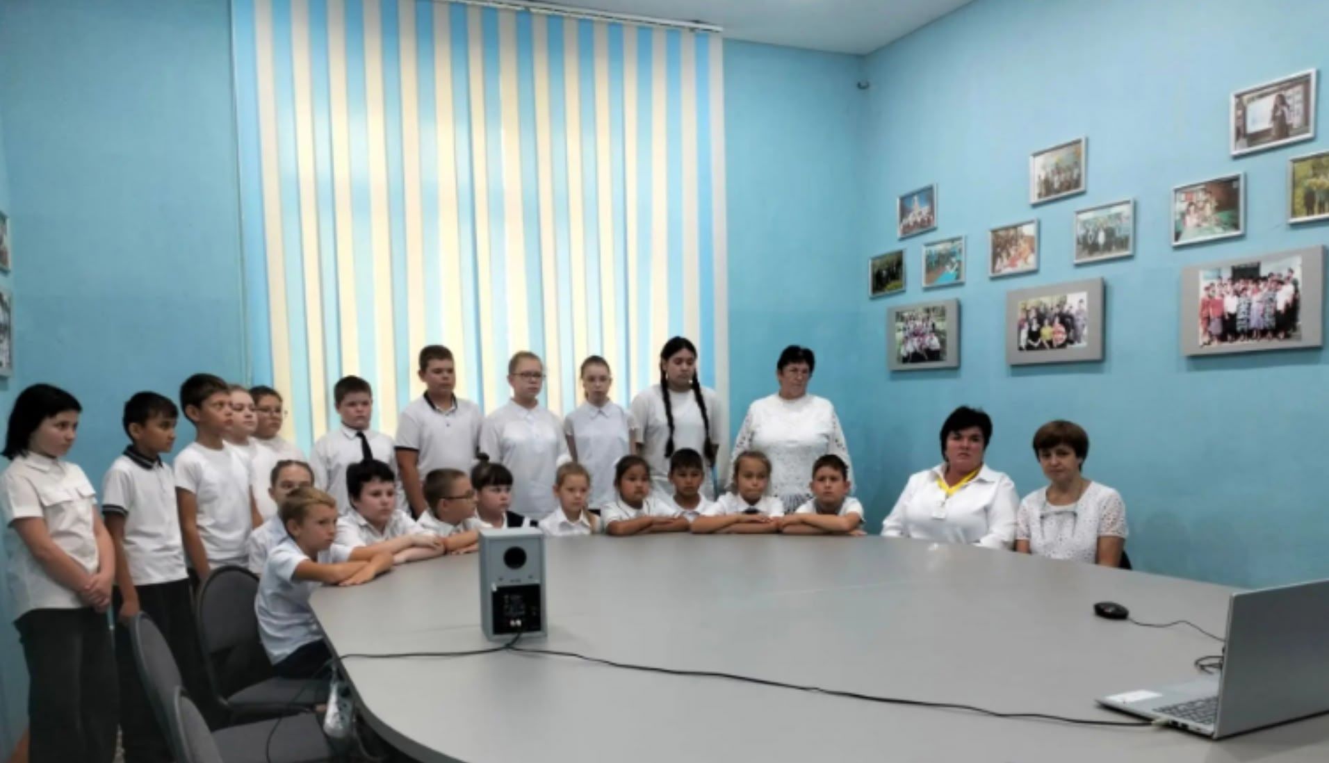 Сельские педагоги и ученики приняли участие в «Телемосте регионов»