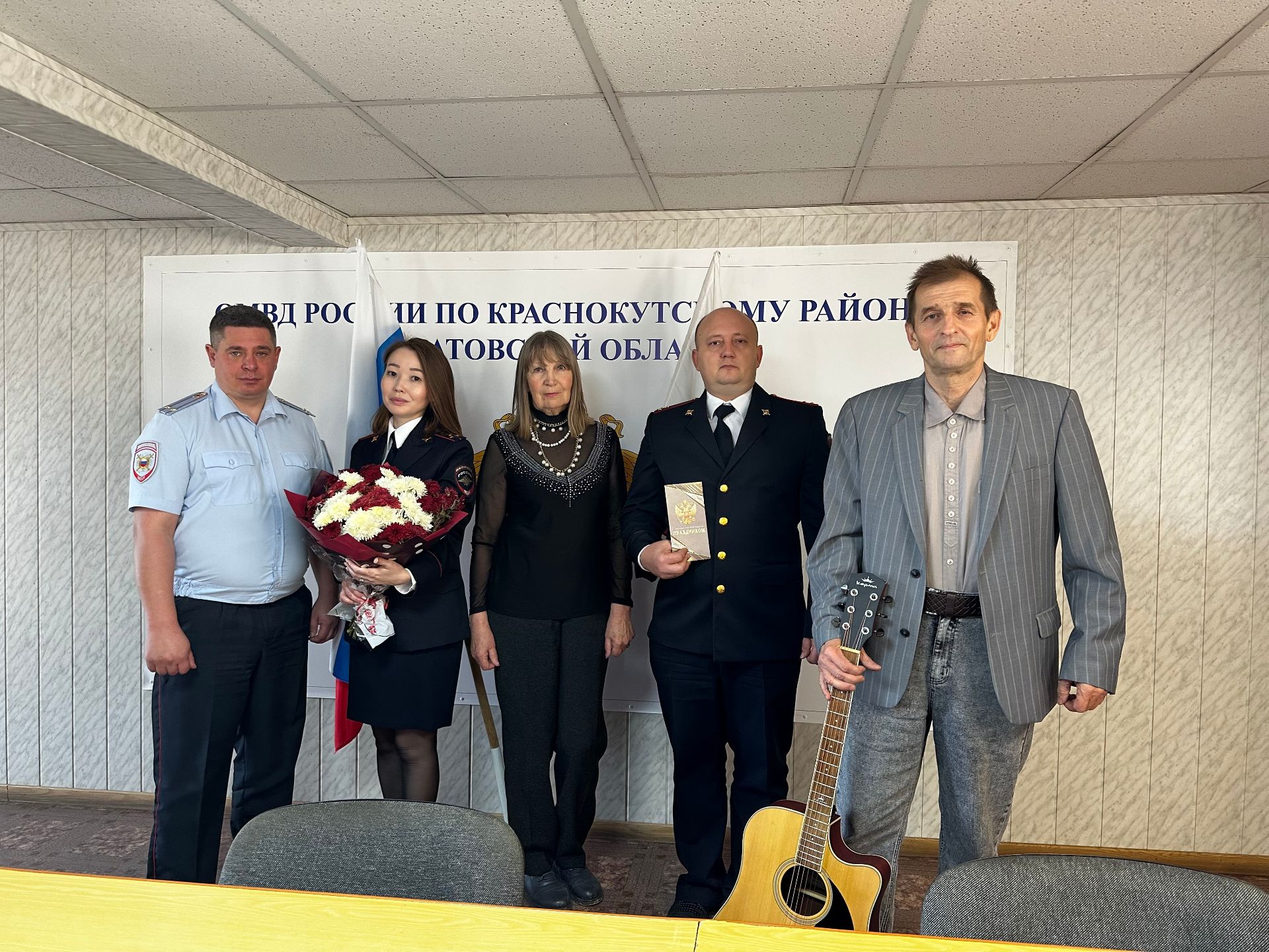 В Краснокутском районе поздравили сотрудников службы дознания